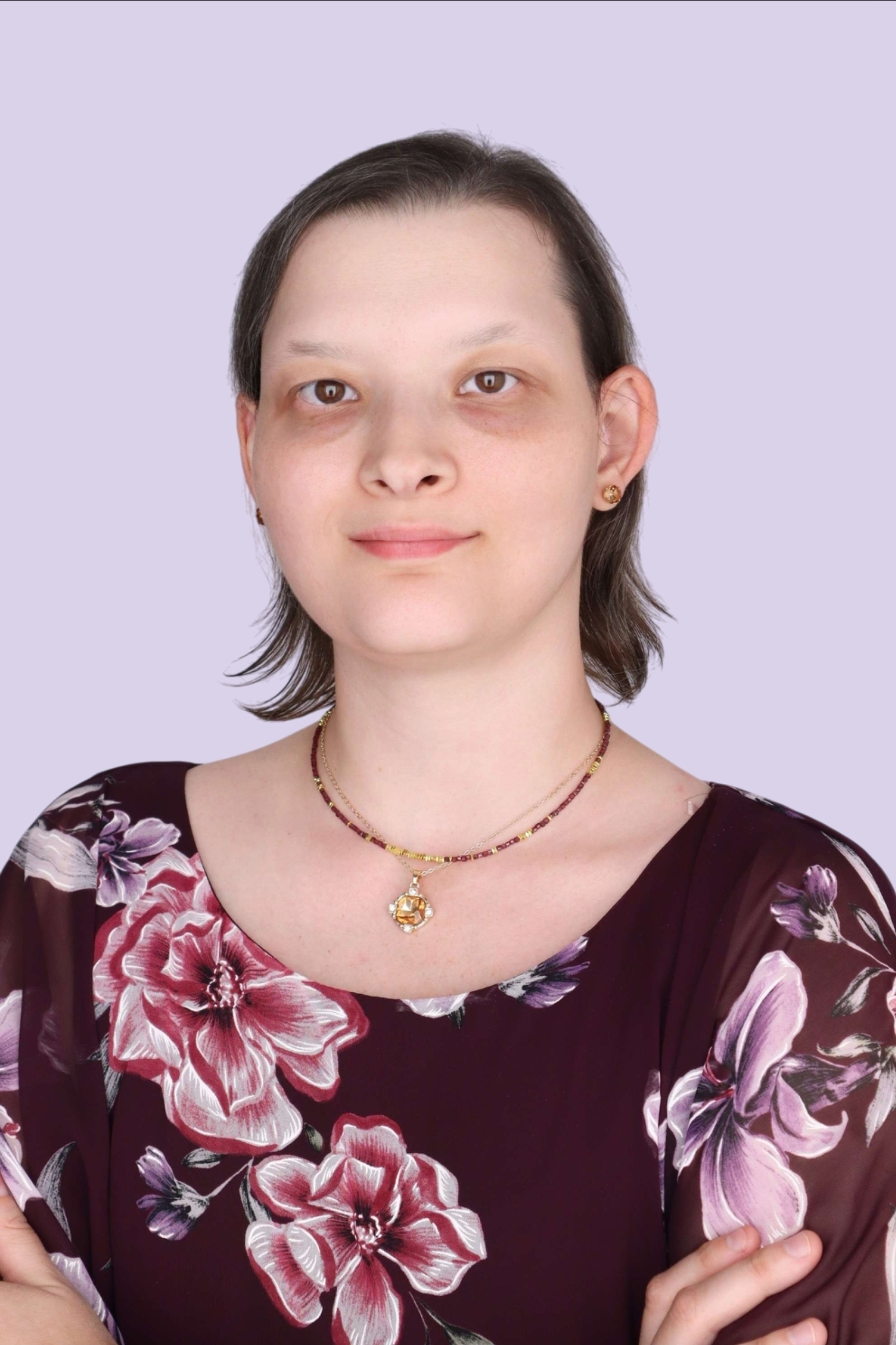 Elle Mayner Headshot