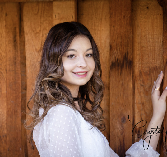 Lacey Yates Headshot